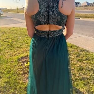 Xtraordinary Emerald Green Beaded Backless Evening Gown